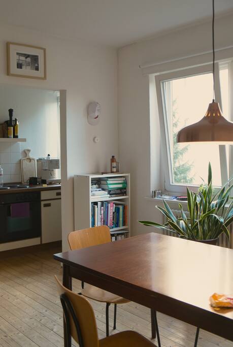 living room, look into the (small) kitchen