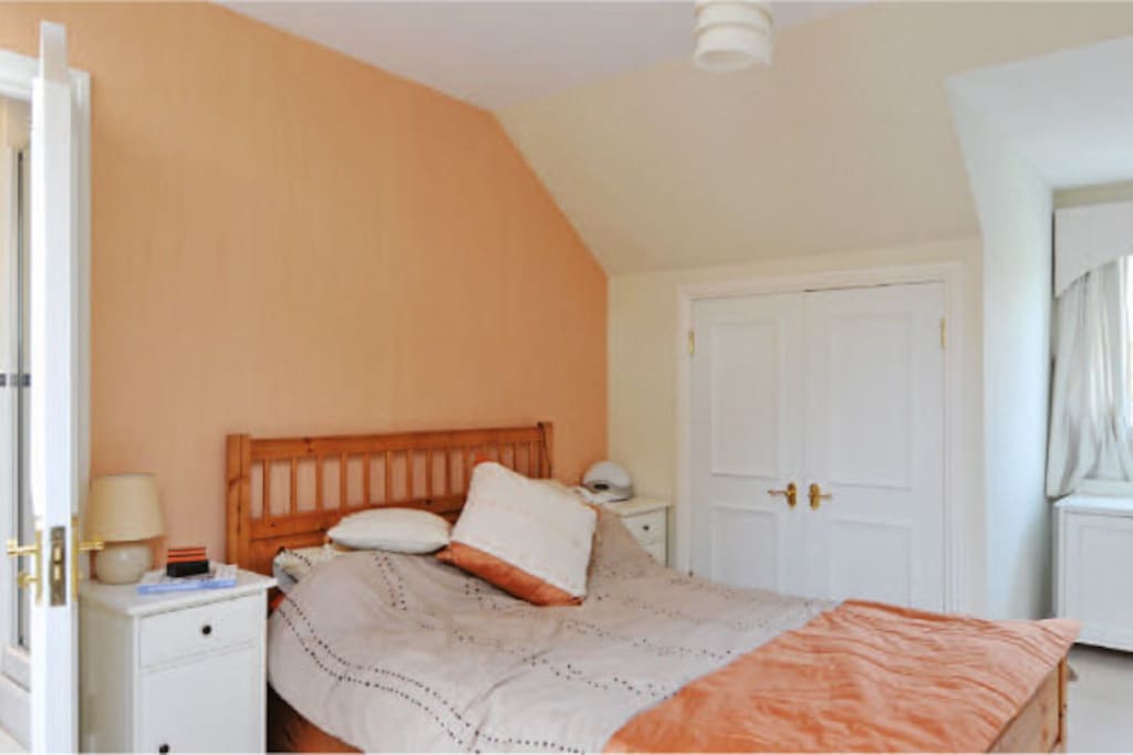 Master bedroom, with en-suite bathroom