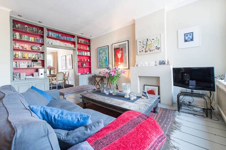 Beautiful & Stylish Amsterdam House gallery image 2