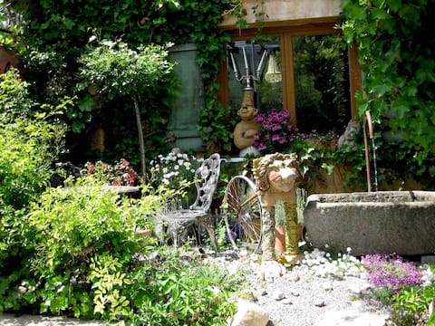 Top performing Airbnb: Captain ´s Suite in Uhldingen Mühlhofen