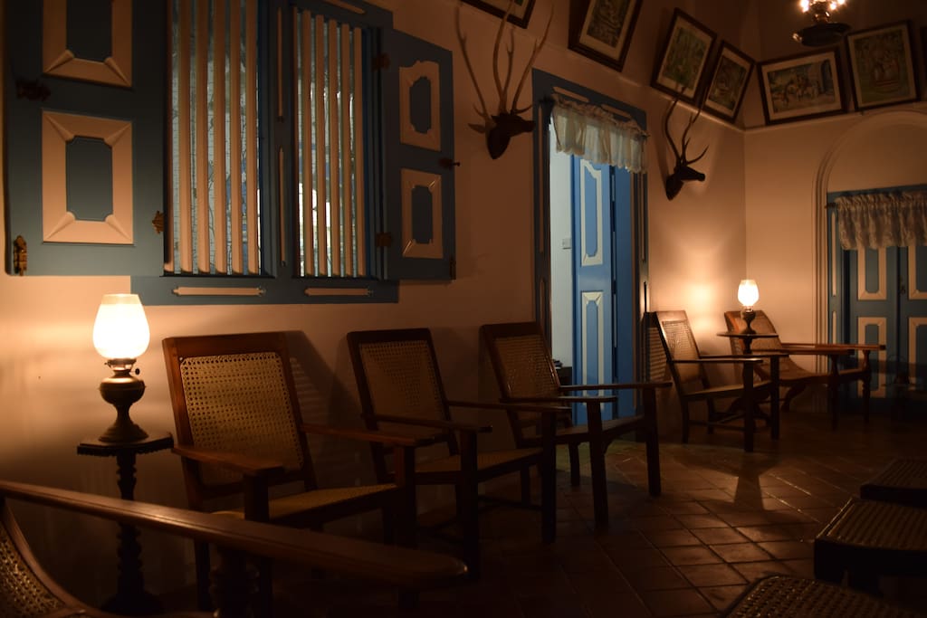 Veranda Lighten with Old Lamps