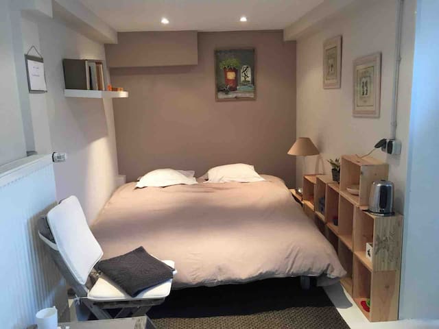 Luxembourg - chambre accès jardin