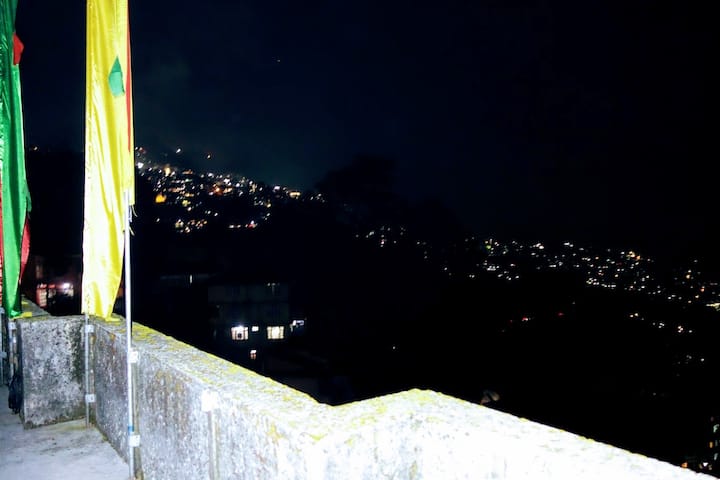 Tsechu House (Triple Room) - Gangtok