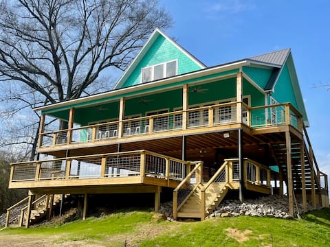 Caddo Cabana! Waterfront on the Caddo River
