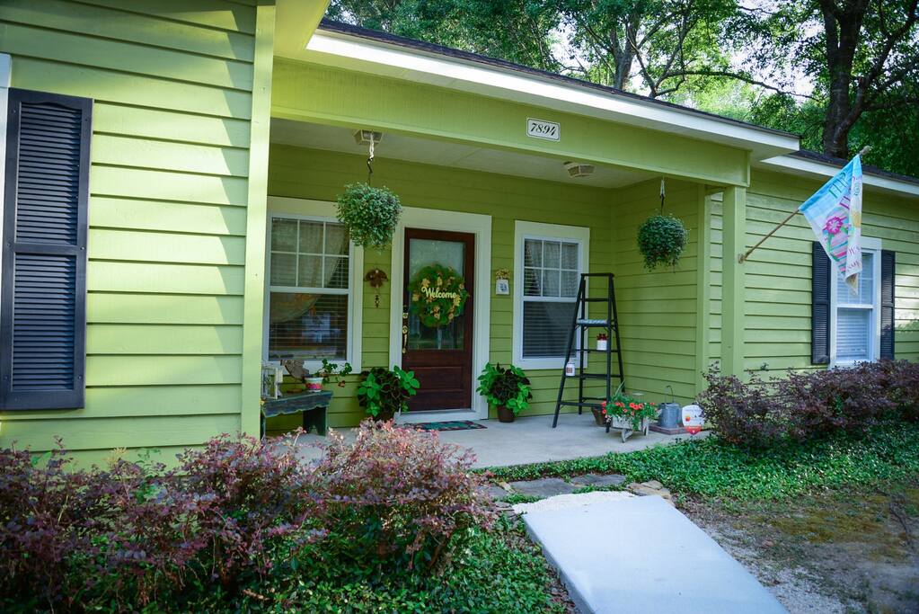 Welcome front porch