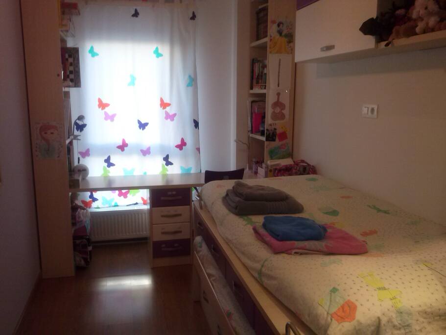 ROOM 2