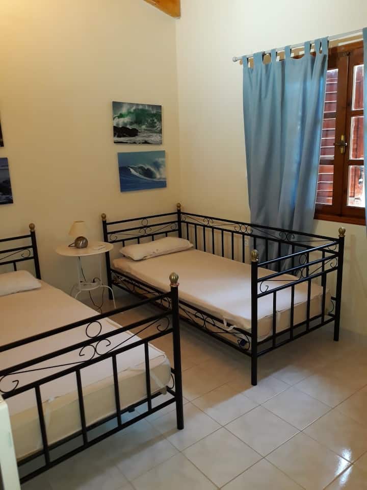 Dhomë gjumi 2