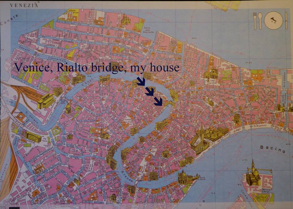 Map of Venice (arrows point to my home)