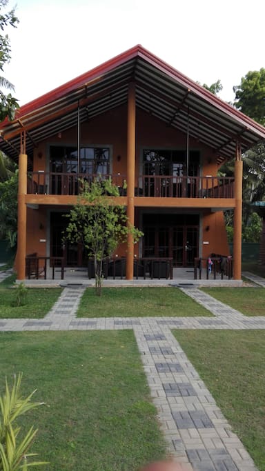Eco type hotel building
