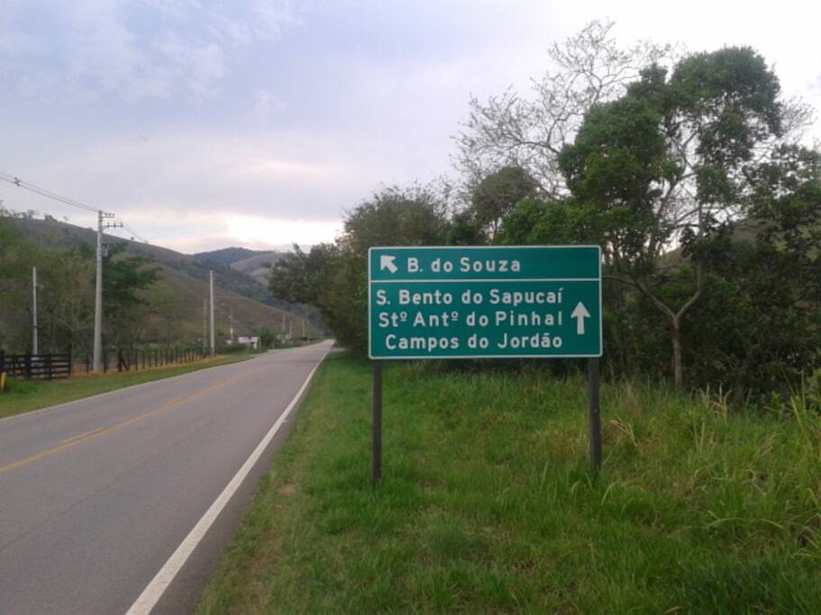 Caminho de acesso para o Bairro do Souza