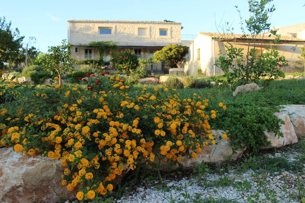 CASADORATA