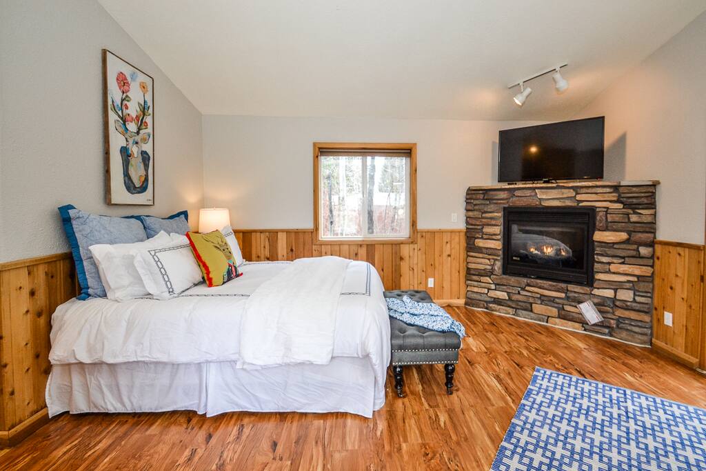 Serene, stylish & comfy!