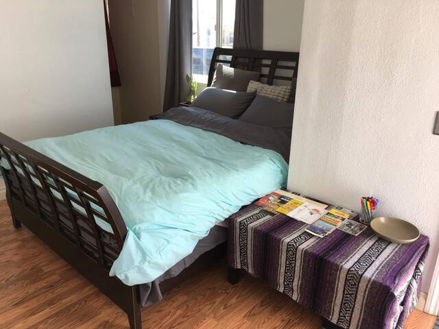 Private Room/Bathroom near Beach and Attractions