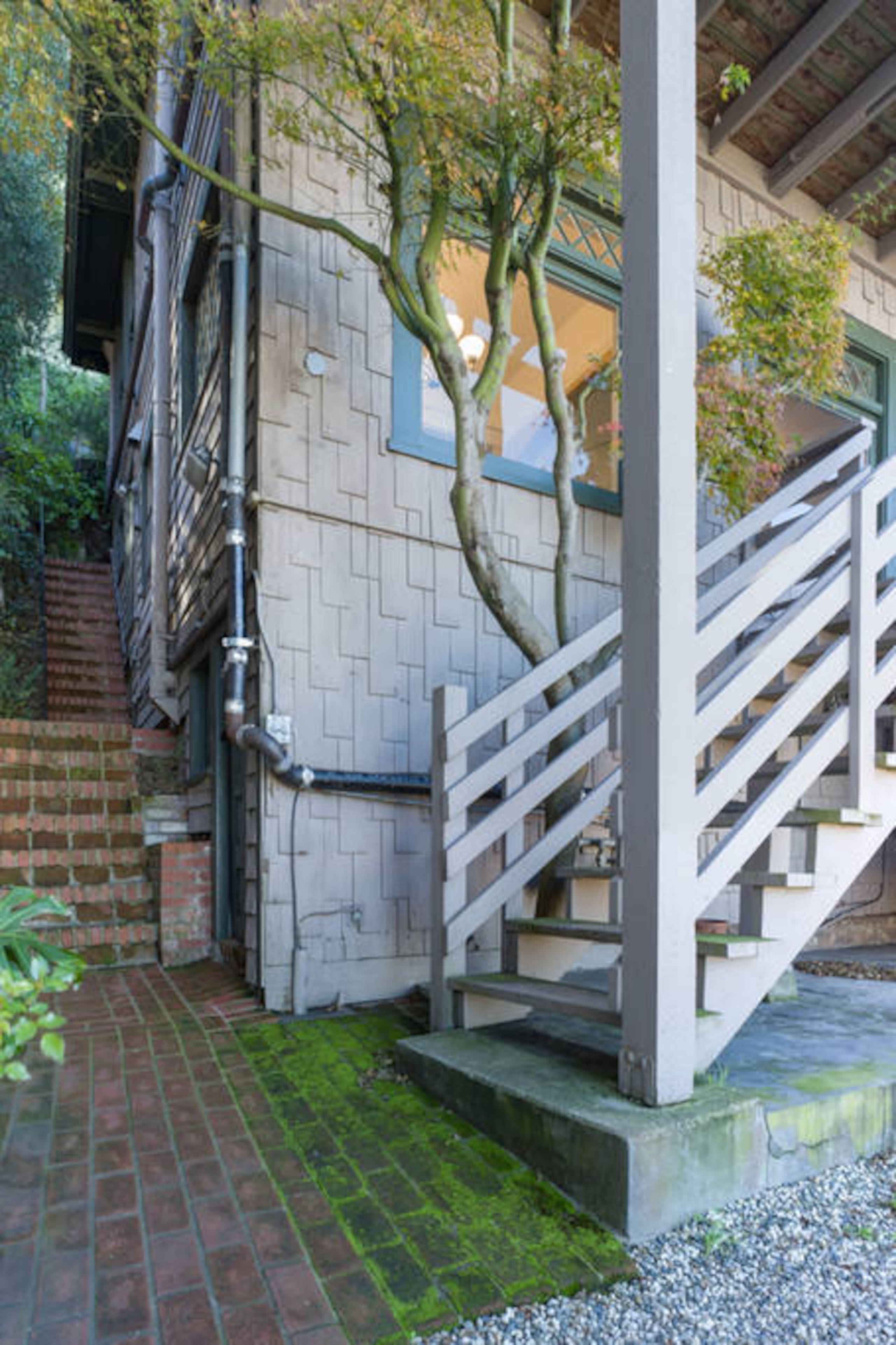 Home in San Francisco · ★4.93 · 2 bedrooms · 2 beds · 2 baths - Image 34