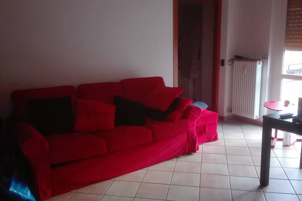 Living room / king size couch