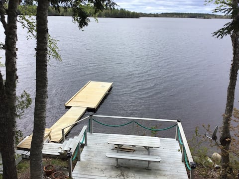 AMAZING ALEXANDER LAKEHOUSE