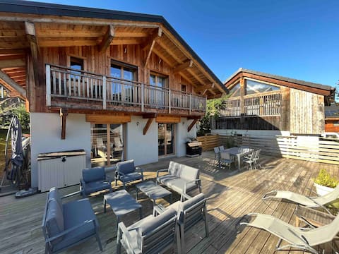 Premium chalet close to village centre and lift