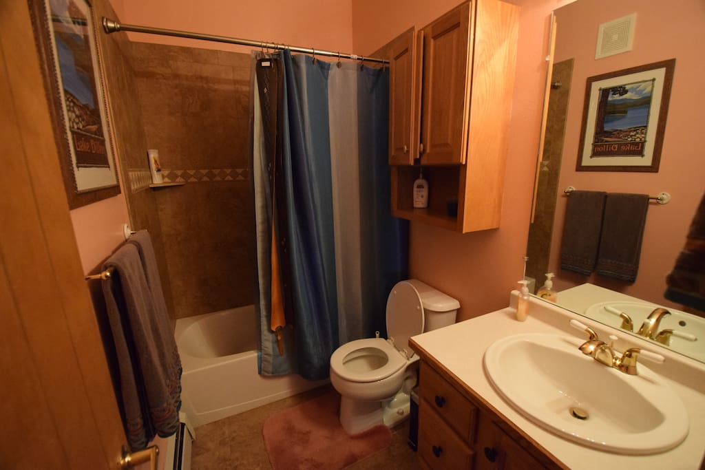 Fully equipped private bathroom