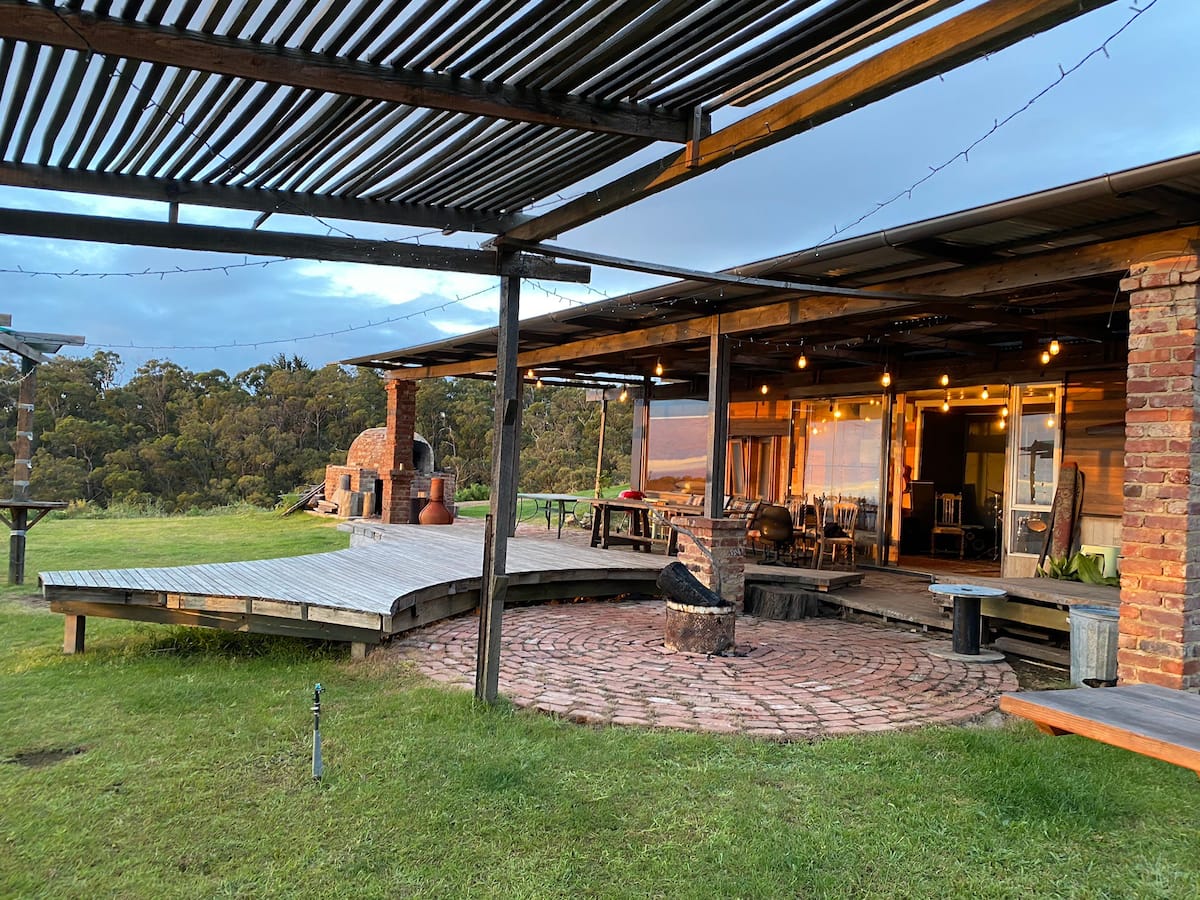 8 Cool Pet-Friendly Airbnb's Near Adelaide You Need To See 28ba71aa 4f54 419a a093 455517915703