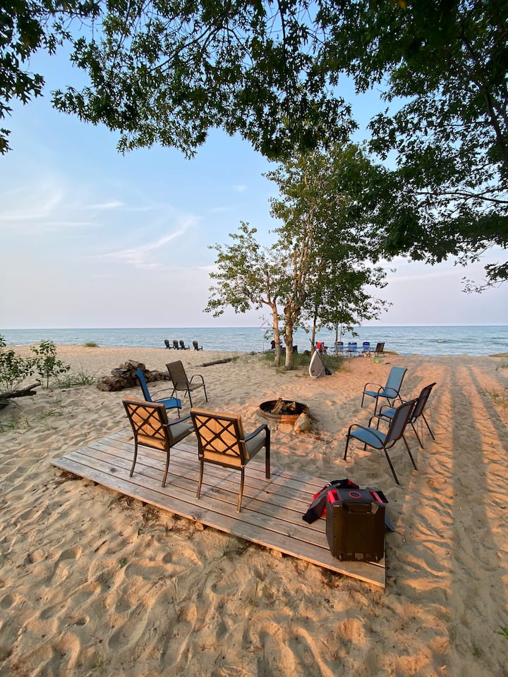 Casa Luna Lake Huron Beachfront Vacation Rental Houses for Rent in