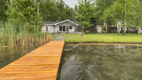 Newly Renovated Home on Torch River, 5 min to lake