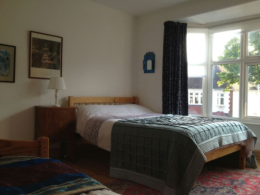 Double bed in the bedroom.