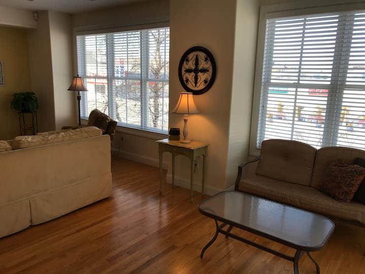 N. Wildwood - Luxury Rental - 1 Block Beach A1 - Stone Harbor, NJ