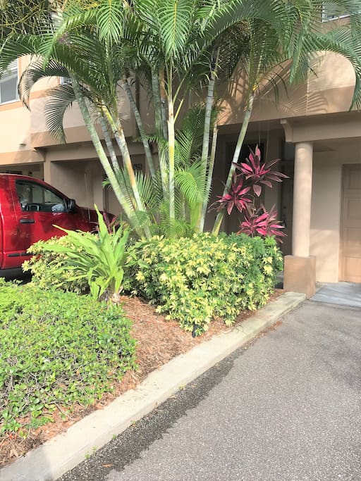 Private driveway/entrance