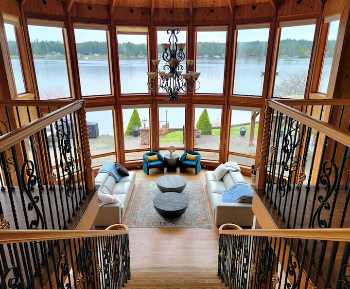 Private beach luxury home sleeps 14, Shelton, WA Houses for Rent in