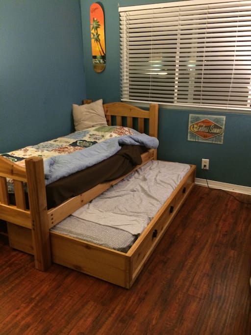 Trundle bed Sleeps 2 people