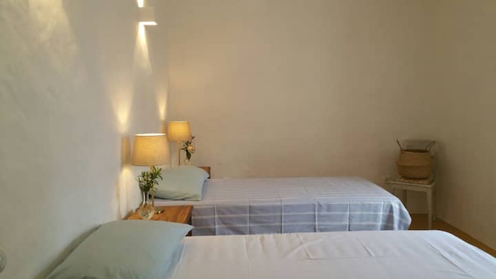 غرفة النوم 2