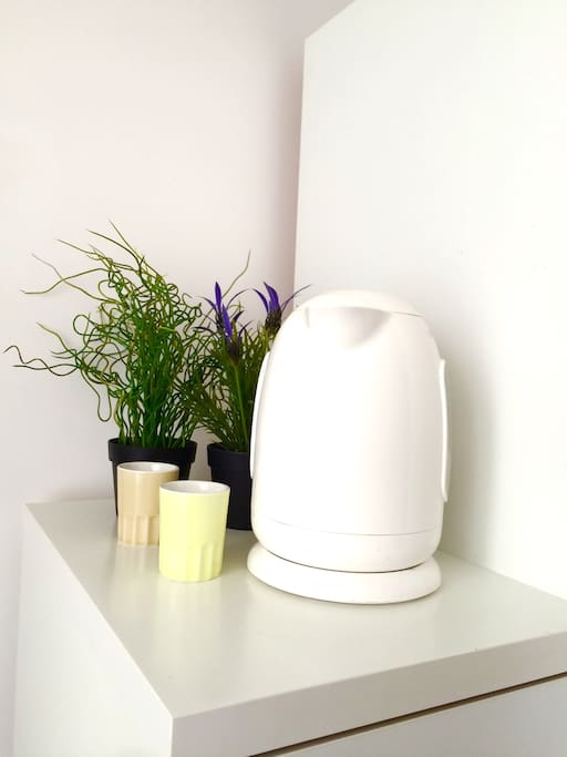 Tea or coffee in your room ?
