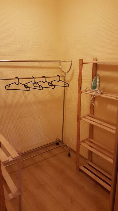 walk in wardrobe