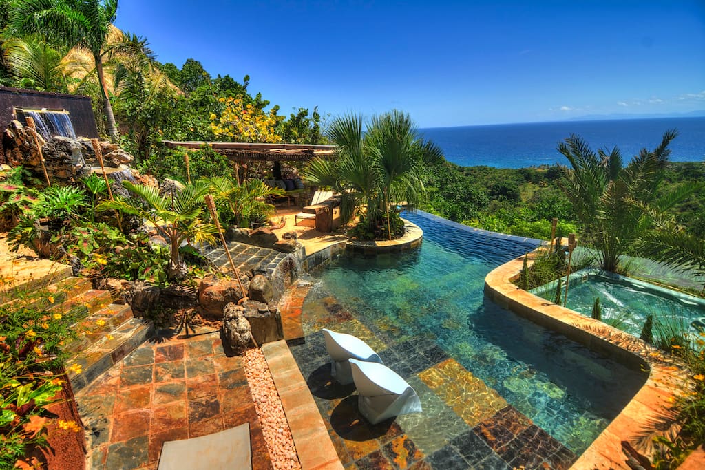 Pool and jacuzzi.