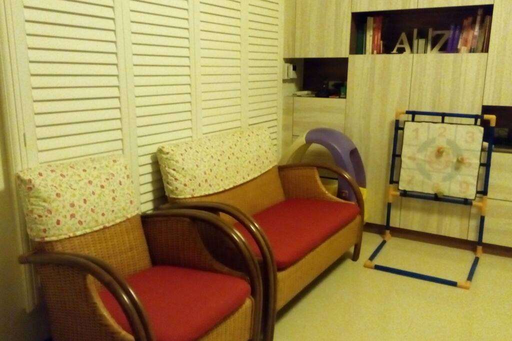 The living room.
一樓客廳