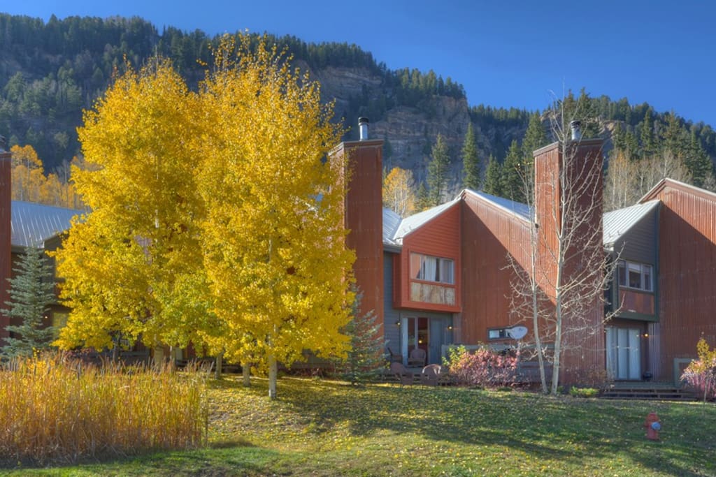 Fall color aspens at Durango Colorado vacation rental condo at Silverpick near Purgatory Resort