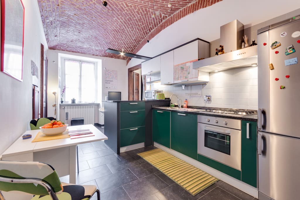 living con cucina a vista attrezzatissima