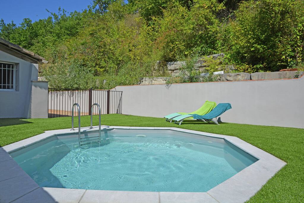 Holiday Home Swimming Pool