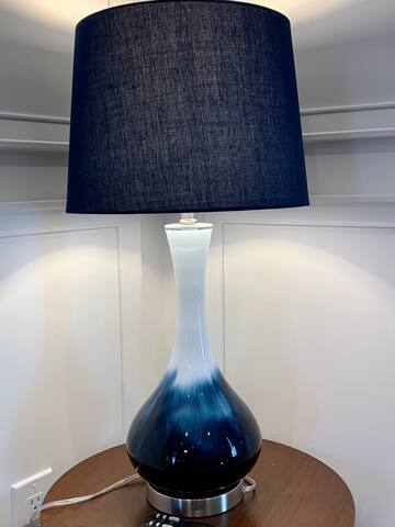 Comfortable Three Bedroom Home , Trinity Bellwoods gallery image 4