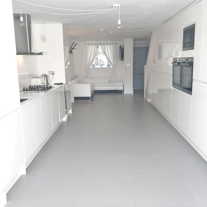 Kitchen and lounge