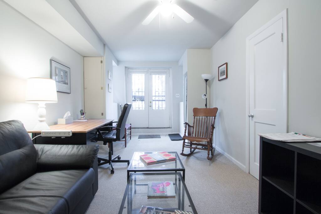 Great living space with excellent desk for business trips.