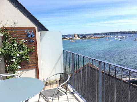Successful Airbnb property: In the harbor of Camaret in Camaret Sur Mer