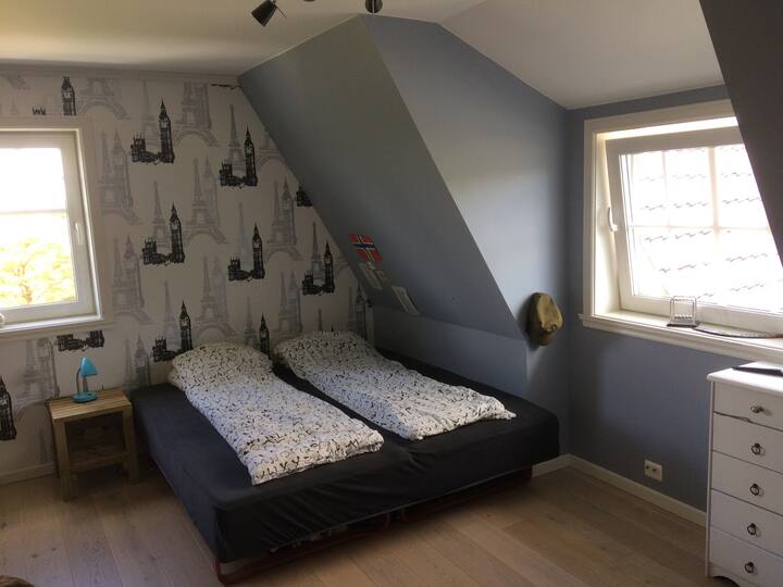 spálňa 2 poschodie