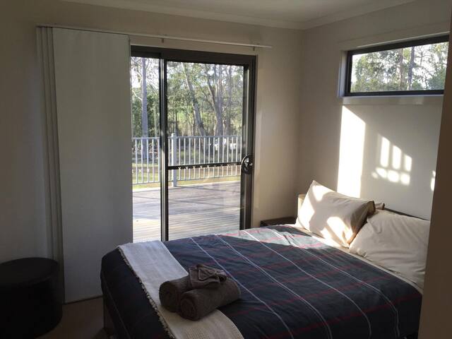 3 Bedroom/3 Bathroom House – 2 night gallery image 5