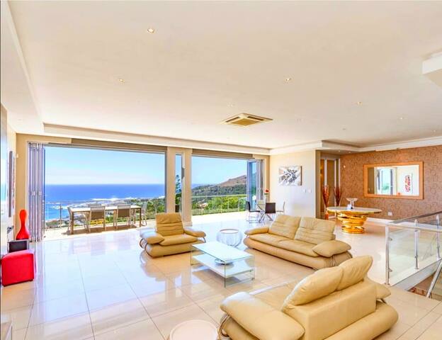 Ocean View, 7 bed Luxury Villa in Camps Bay gallery image 2