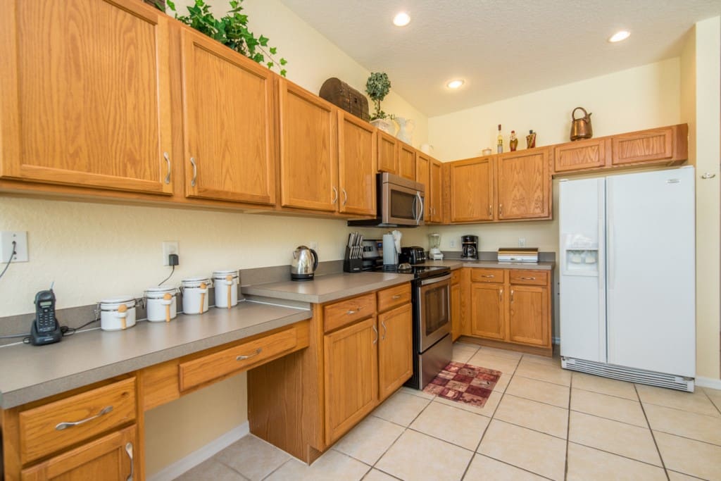 Indoors,Kitchen,Room,Cabinet,Furniture