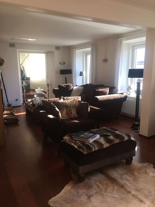 Wohnzimmer mit Lesesessel