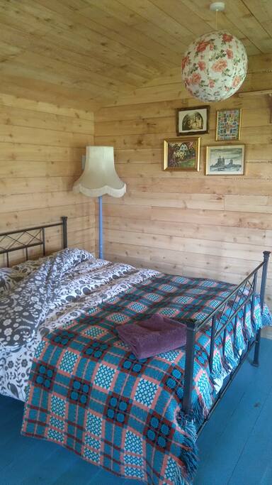 Cosy king size bed