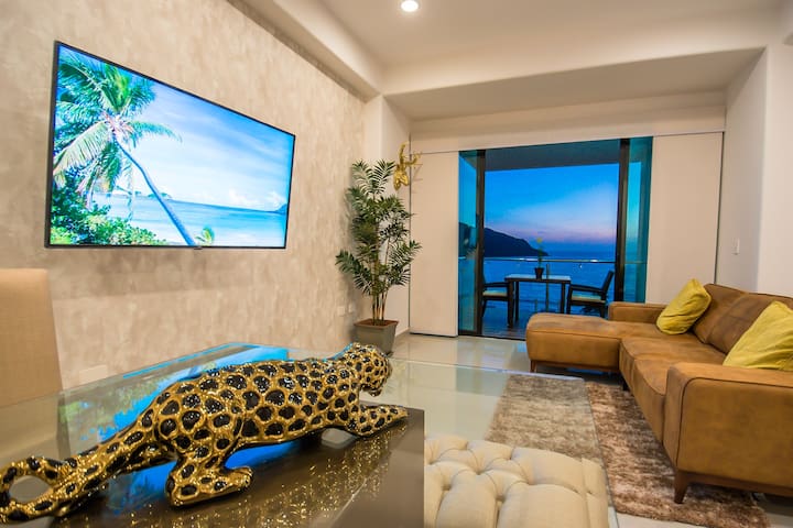 Espectacular condo en Zona Dorada Beach !