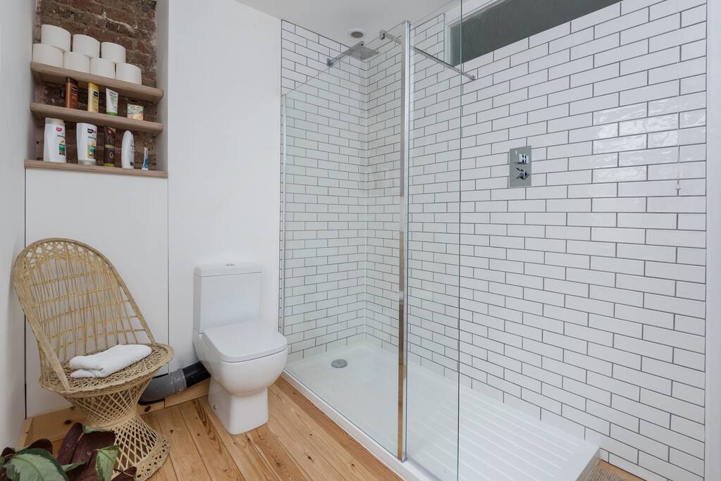 Large walkin shower with rain head
